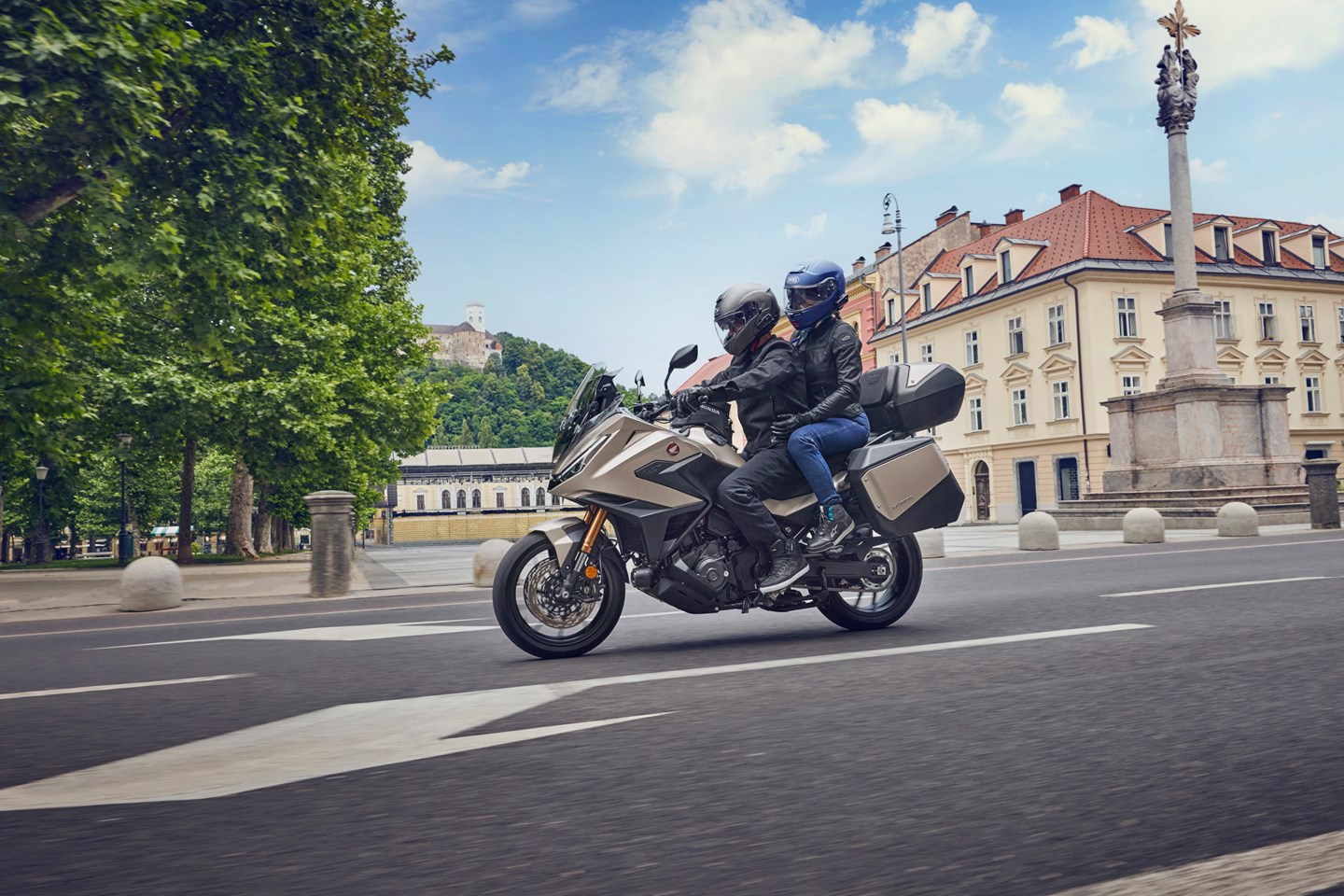 Honda NT1100 får semi-aktiv fjädring – Allt om MC